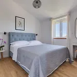 شقة Bonex-7 By Interhome