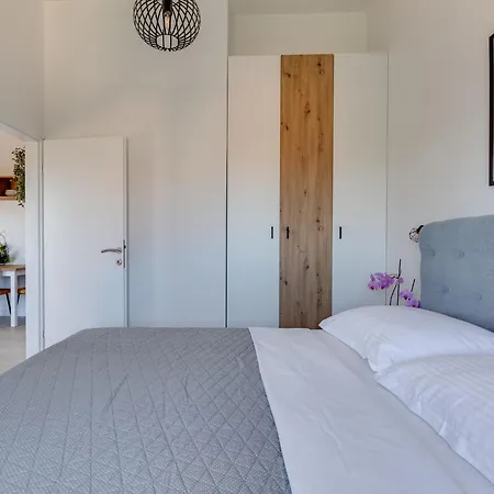 Bonex-7 By Interhome *