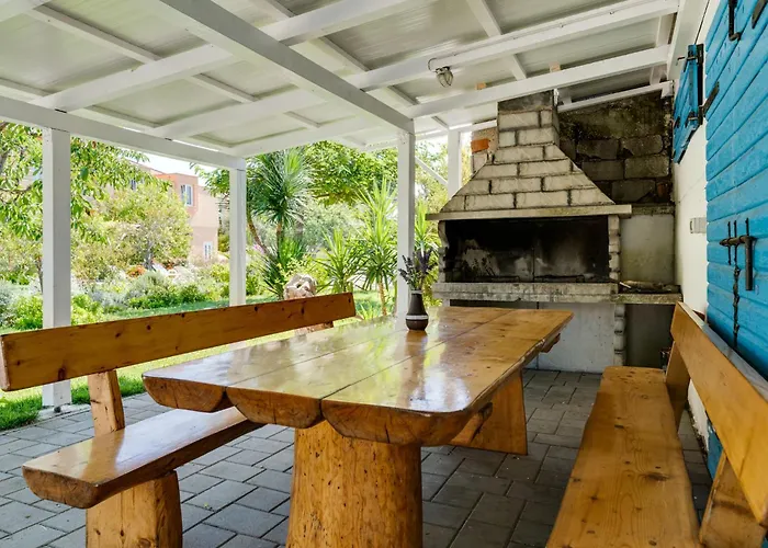 Bonex-7 By Interhome